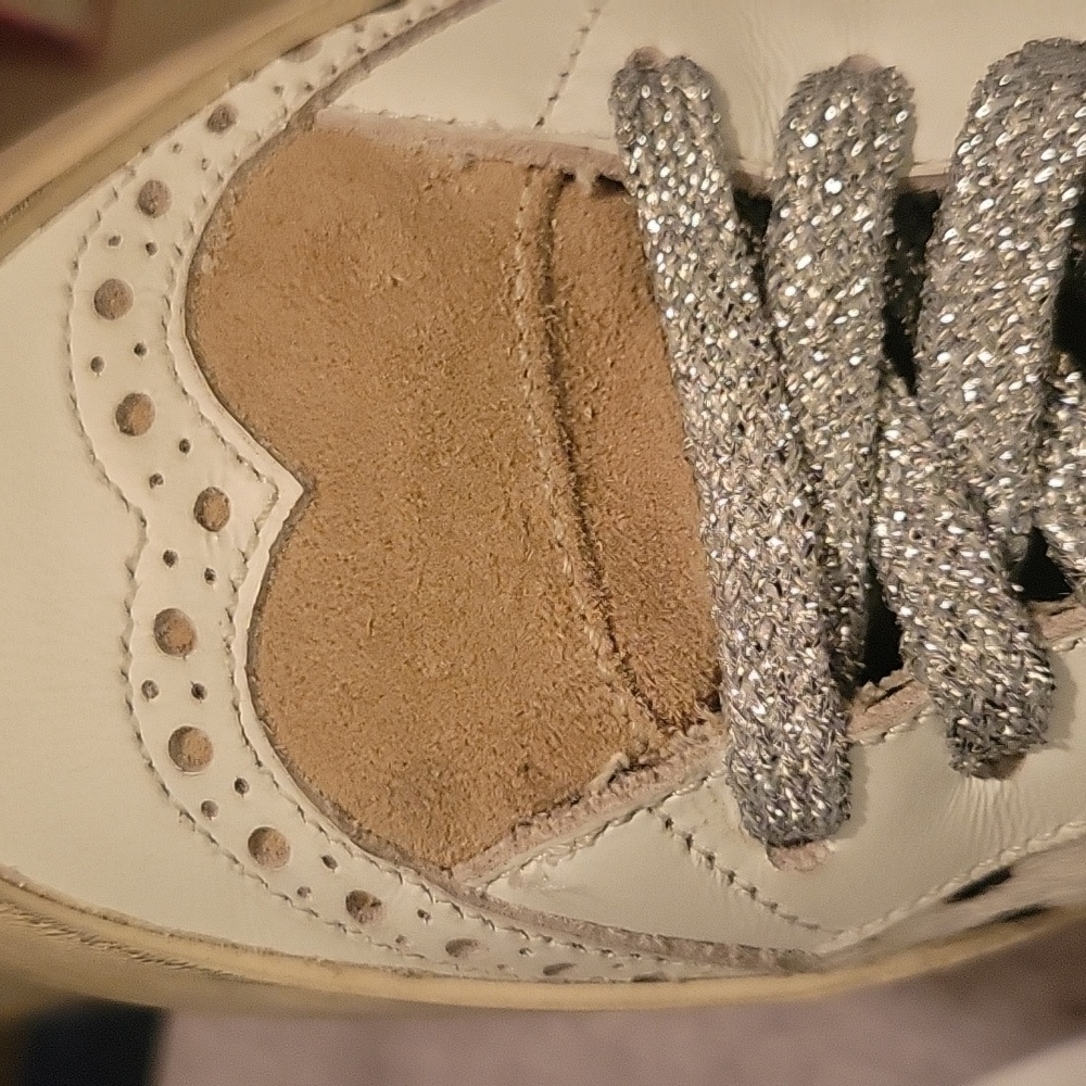 Golden Goose - Picture 9 of 16